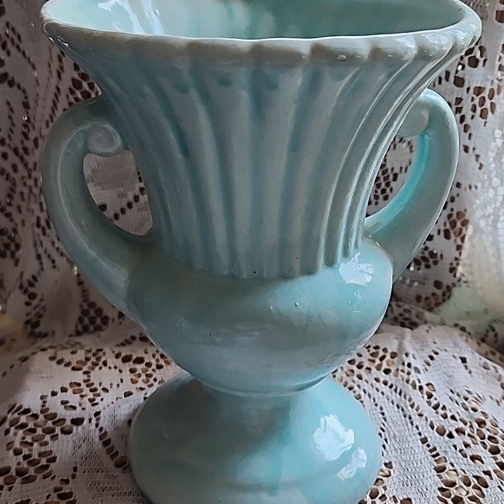 Vintage Ceramic Robin Egg Blue Urn/Vase - Picture 2 of 13